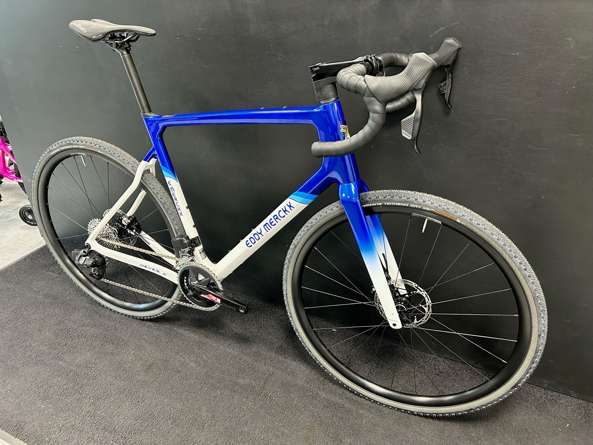 Ratas Eddy Merkcx Pévèle C Rival AXS Gravel 2x12 (L), sinine/valge