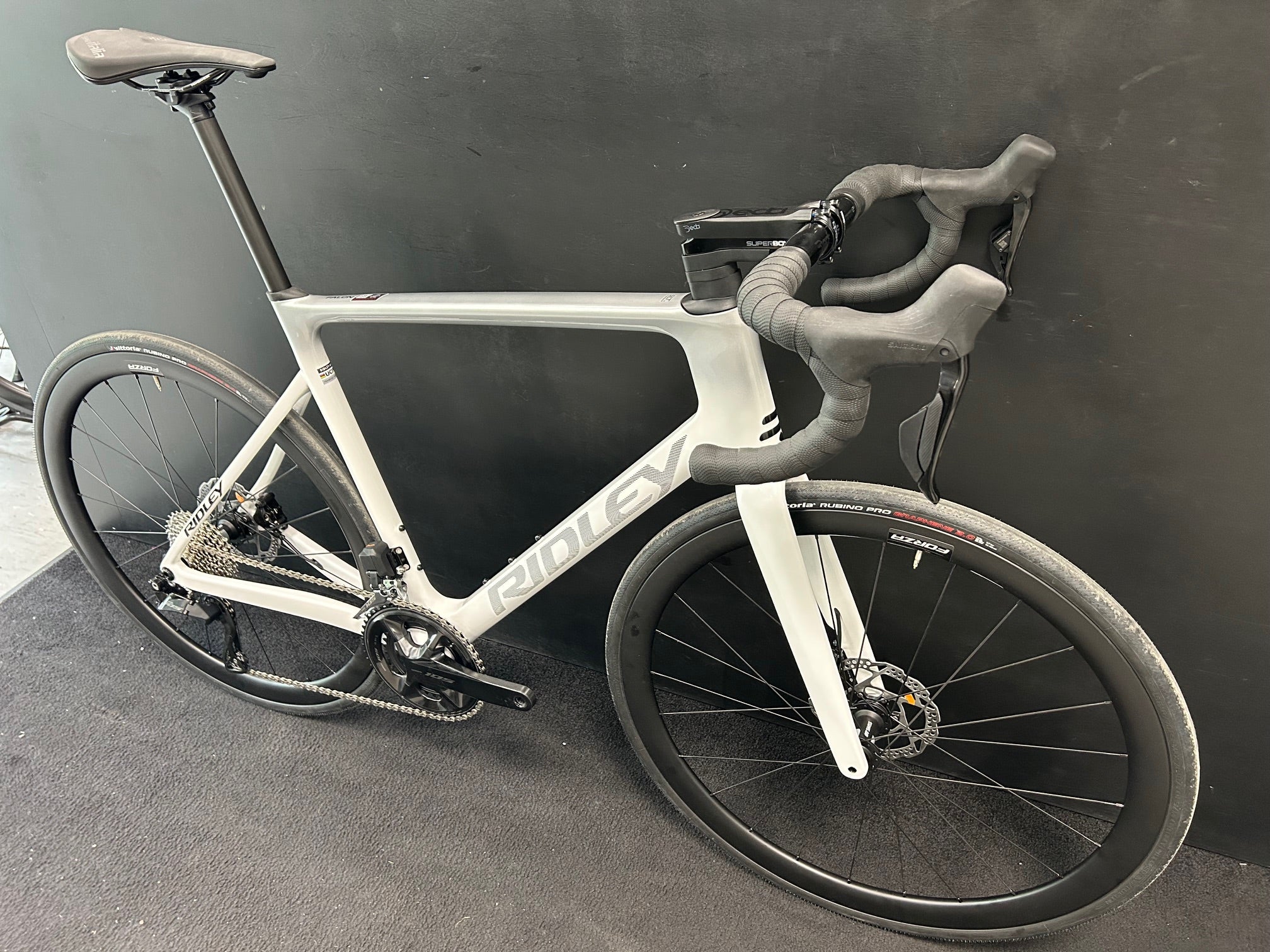 Ratas Ridley Falcn 105 DI2 (L), valge