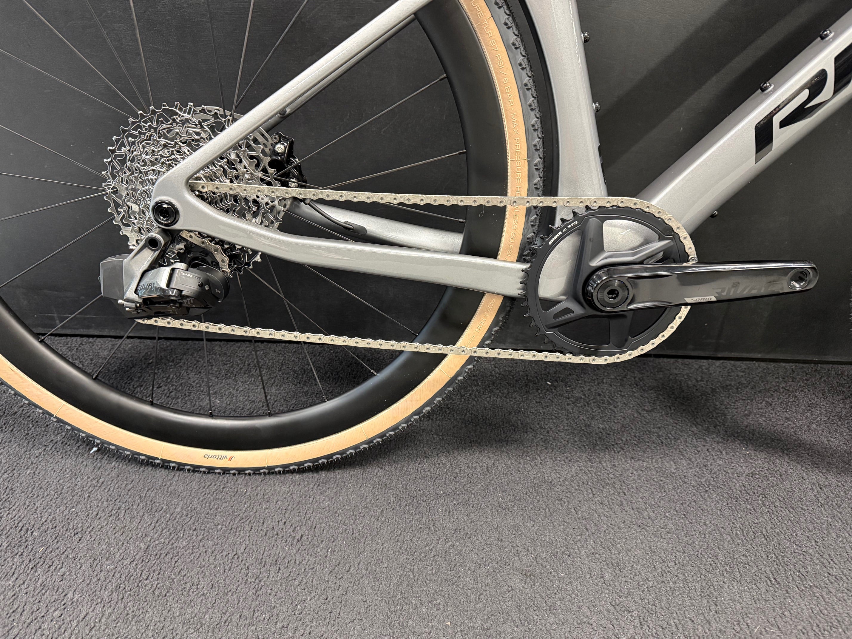 Ratas Ridley Kanzo Fast SRAM Rival XPLR 1x12 (L), hall