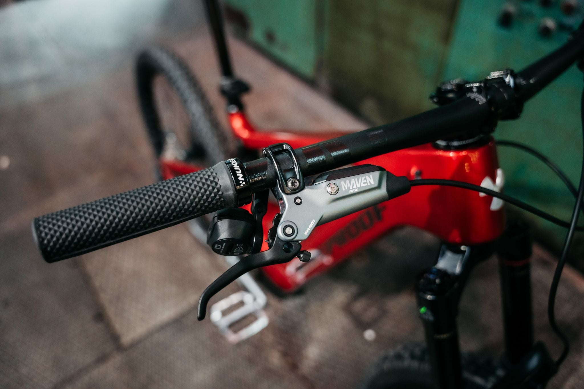 Ratas NUKEPROOF  Megawatt 297 Pro T-GX (S)