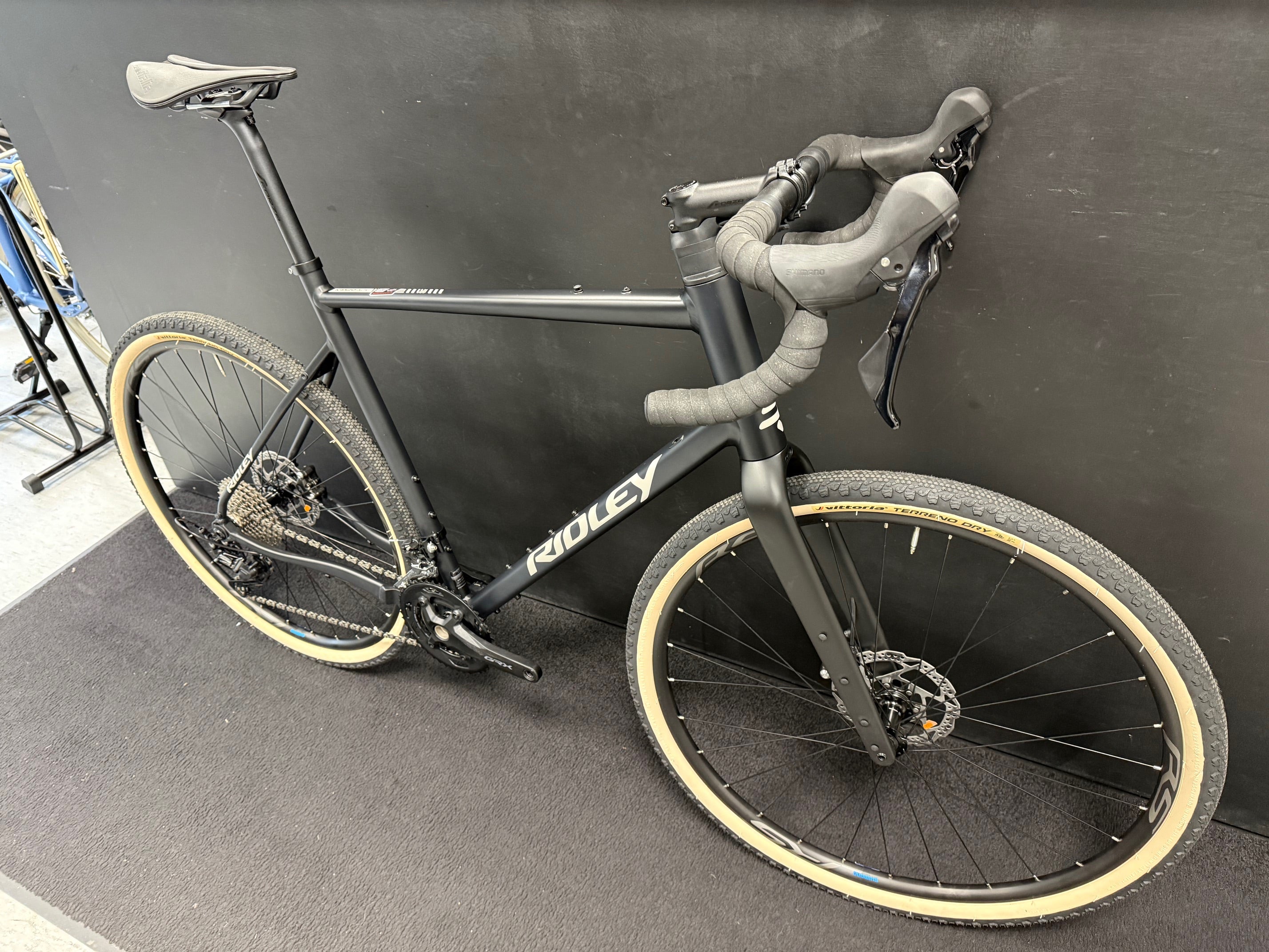 Ratas Ridley Kanzo Adventure Alu GRX400 2x10 (XL), must