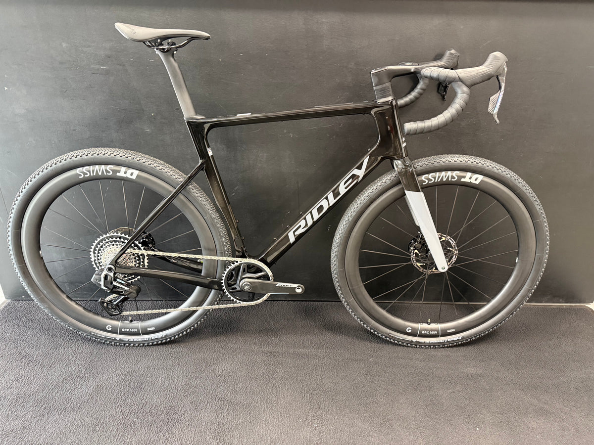 Ratas Ridley ASTR RS Force XPLR (L), must/hall