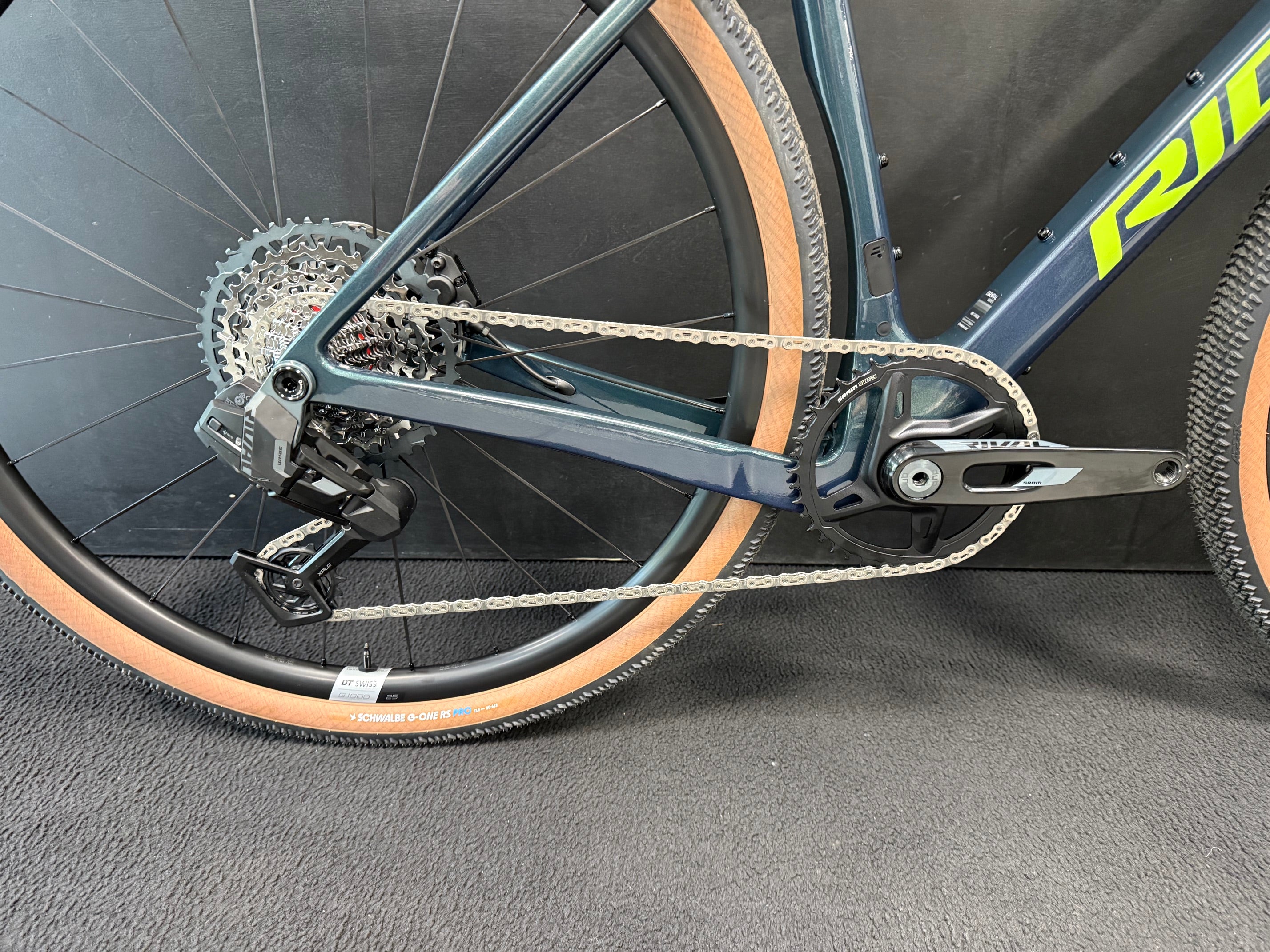 Ratas Ridley ASTR Rival XPLR (XS), roheline