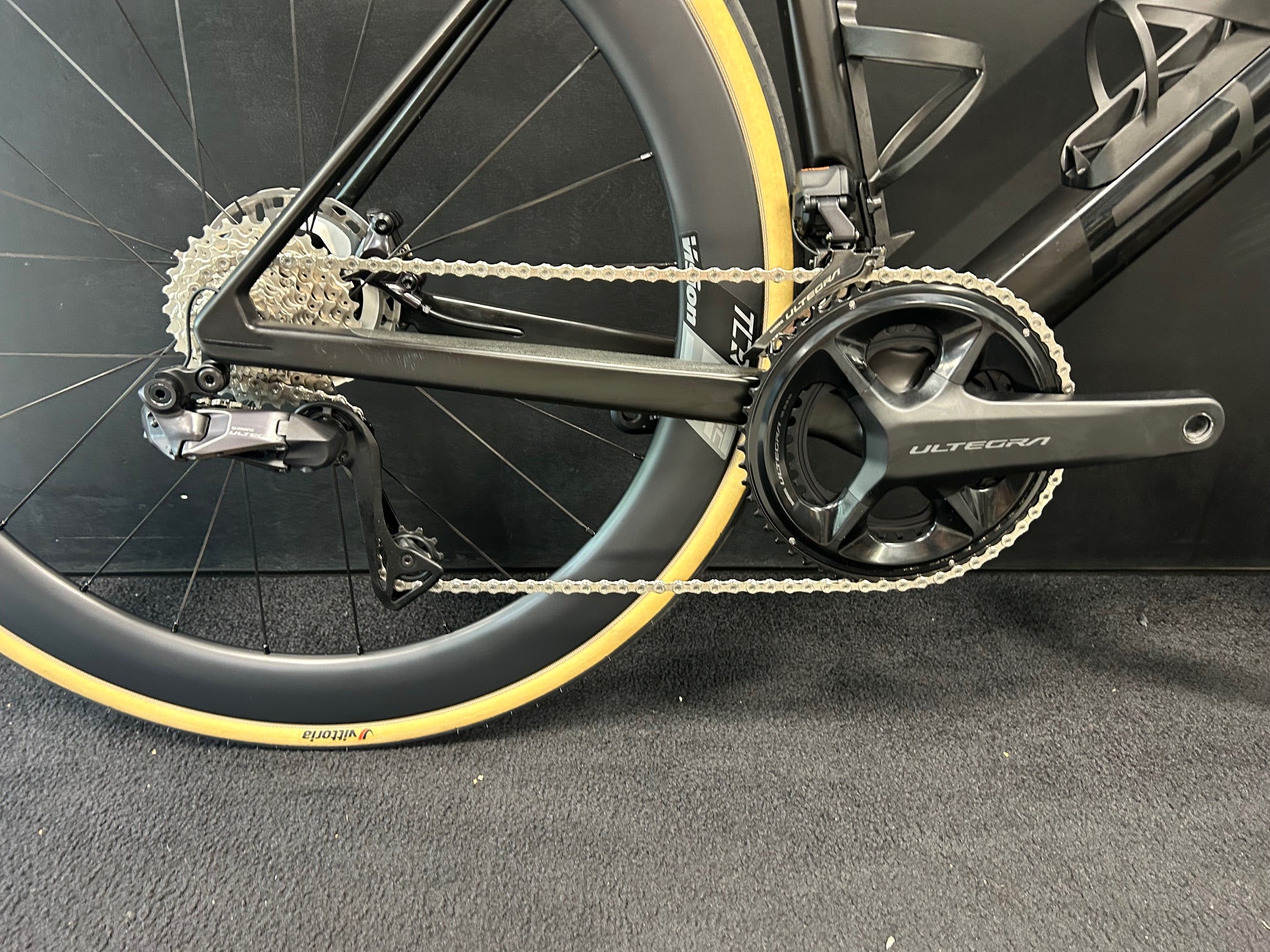 Ratas BMC Teammachine SLR01 Di2 (XL)