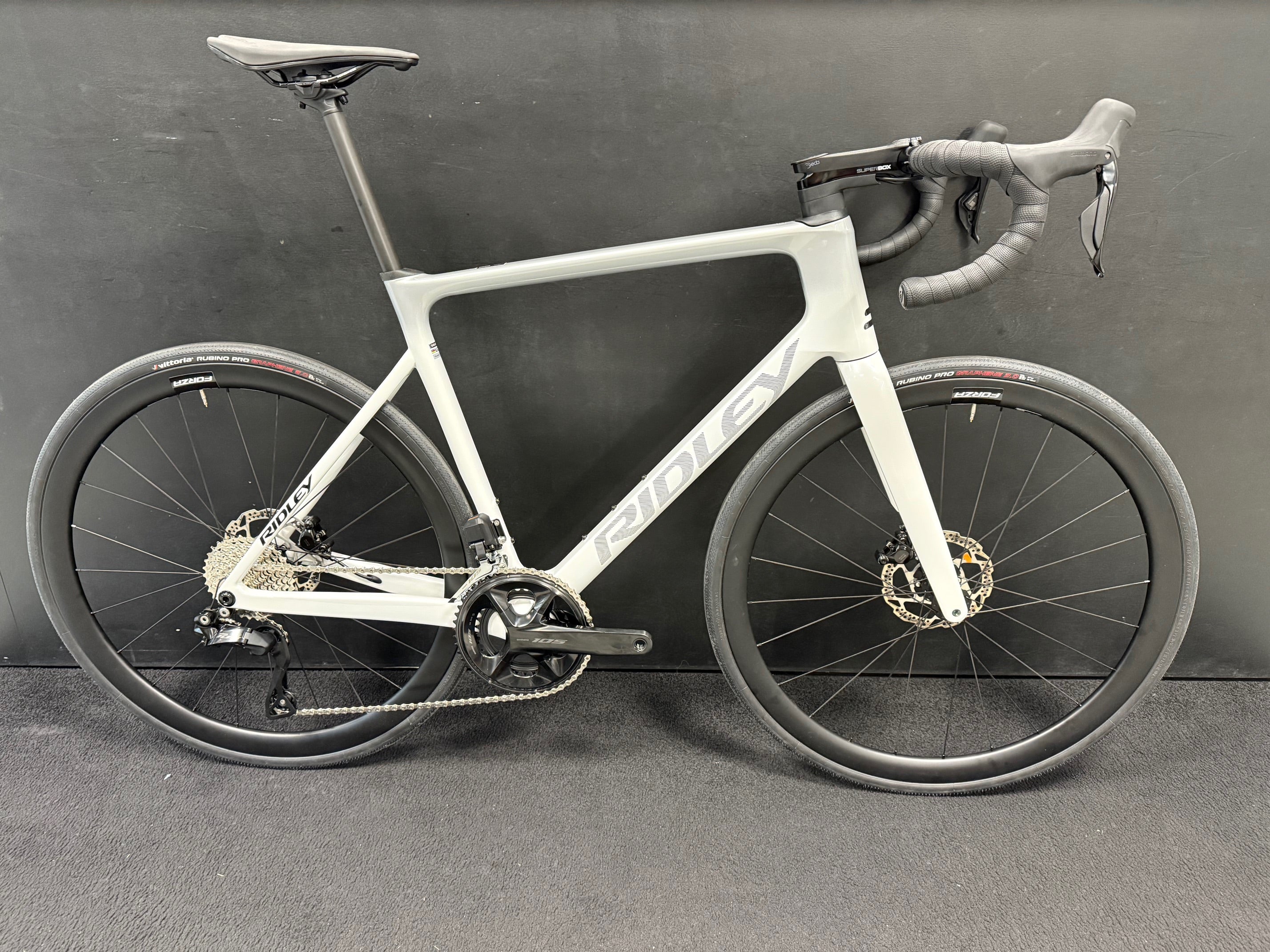 Ratas Ridley Falcn 105 DI2 (L), valge