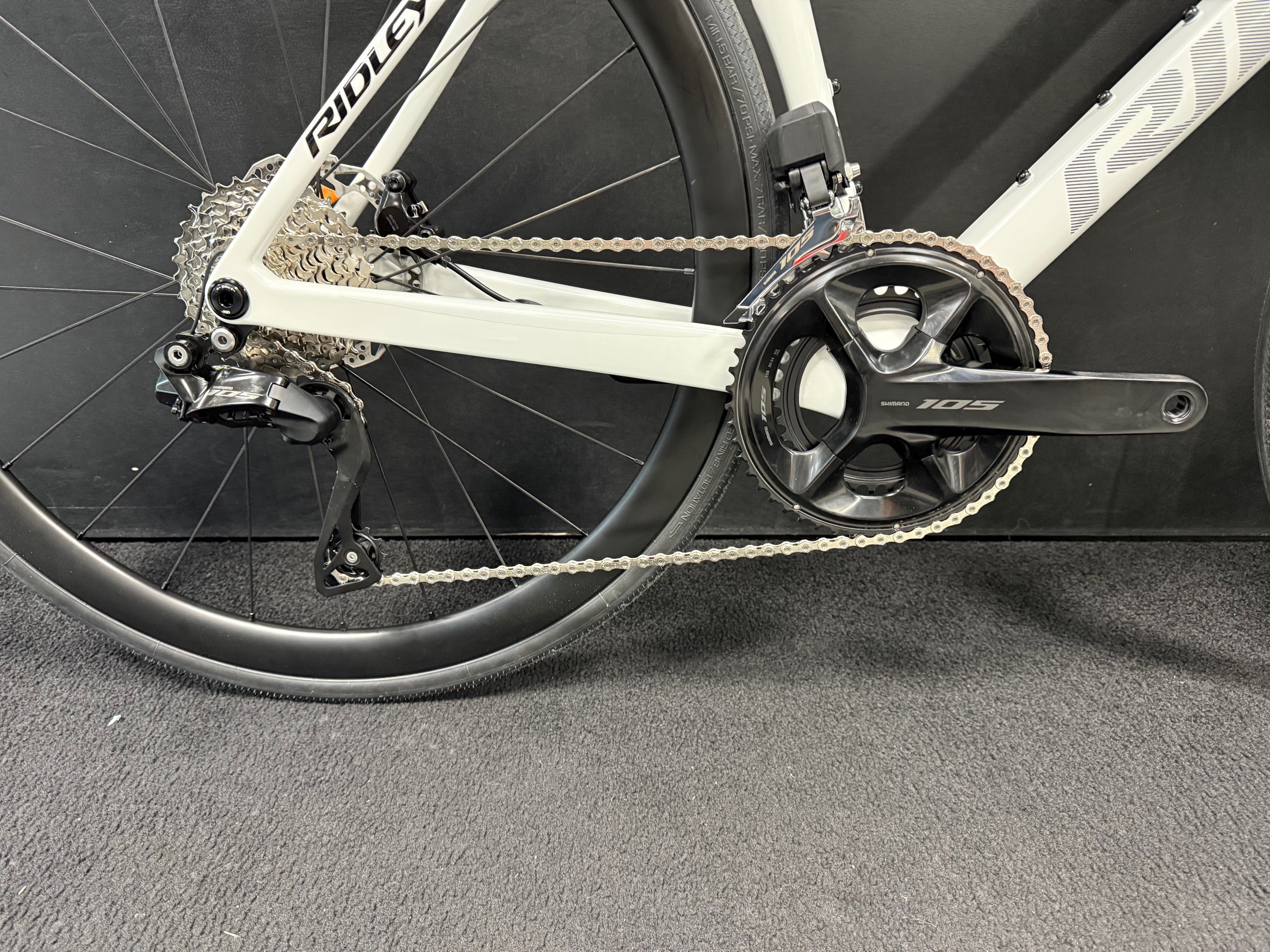 Ratas Ridley Falcn 105 DI2 (L), valge