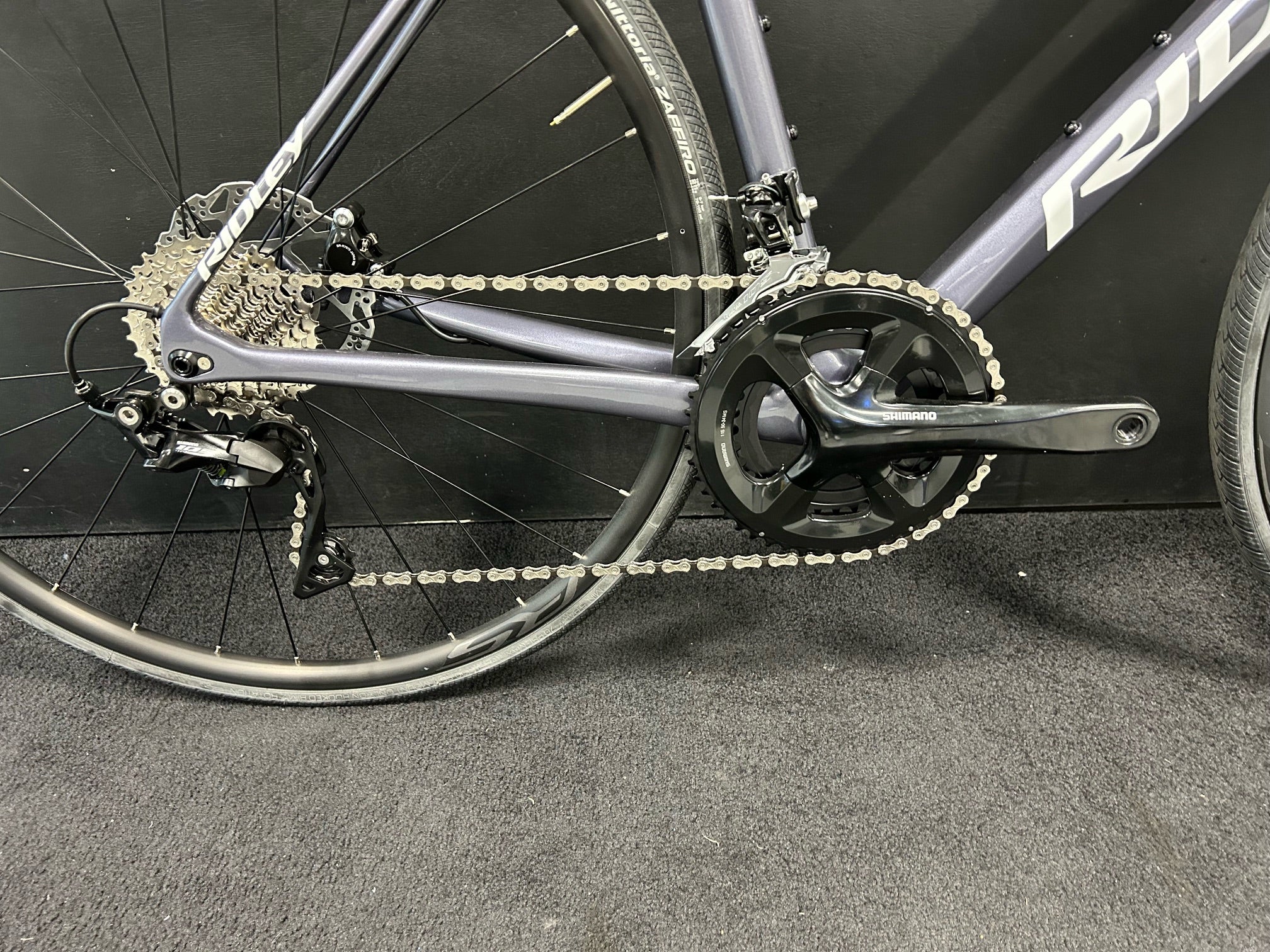 Ratas Ridley Fenix Disc 105 (M), hall