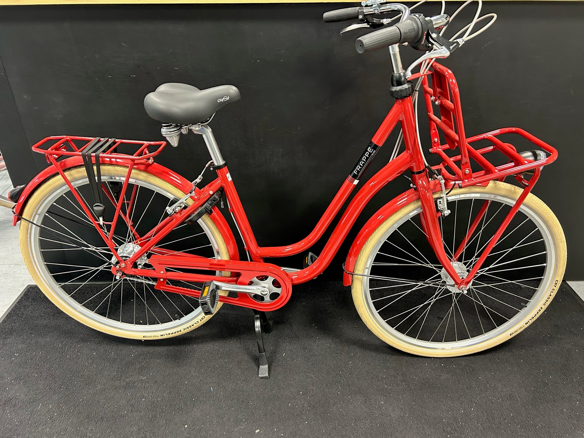 Ratas Frappe FCL 400 28x450L GLOSS RED