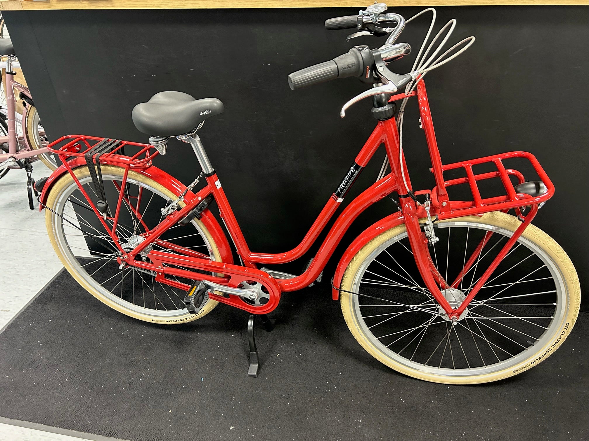 Ratas Frappe FCL 400 28x450L GLOSS RED