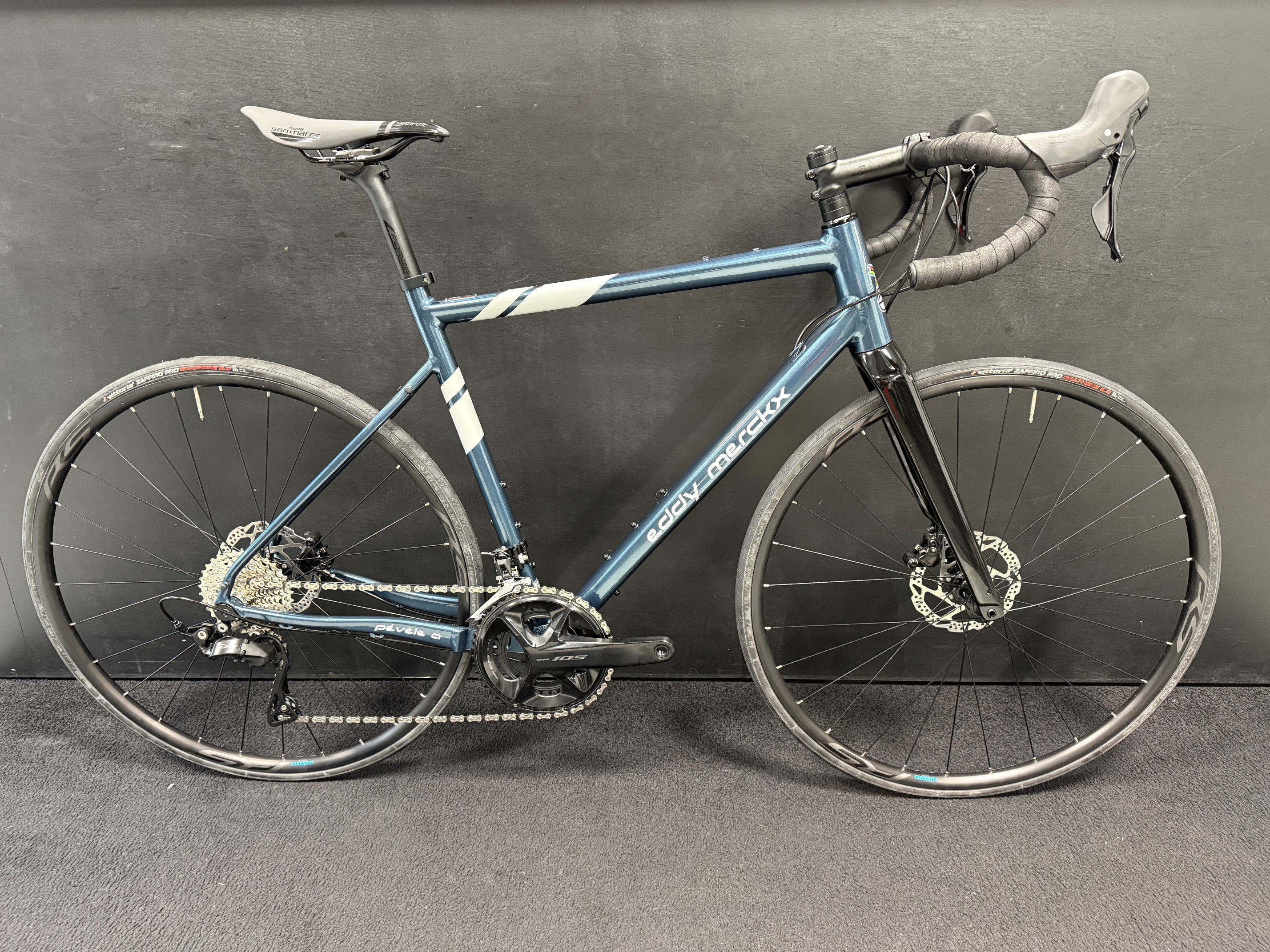Ratas Eddy Merckx Pévèle A 105 (M)