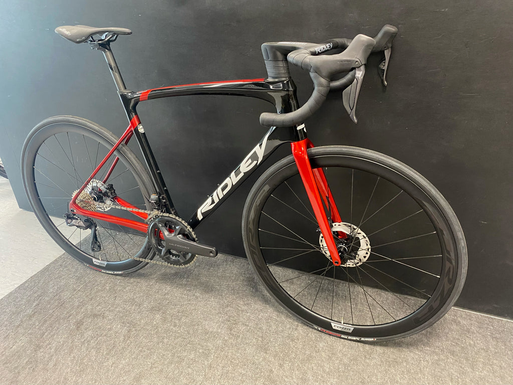 polkupyörä Ridley Fenix SLiC Ultegra DI2 (s), musta/punainen