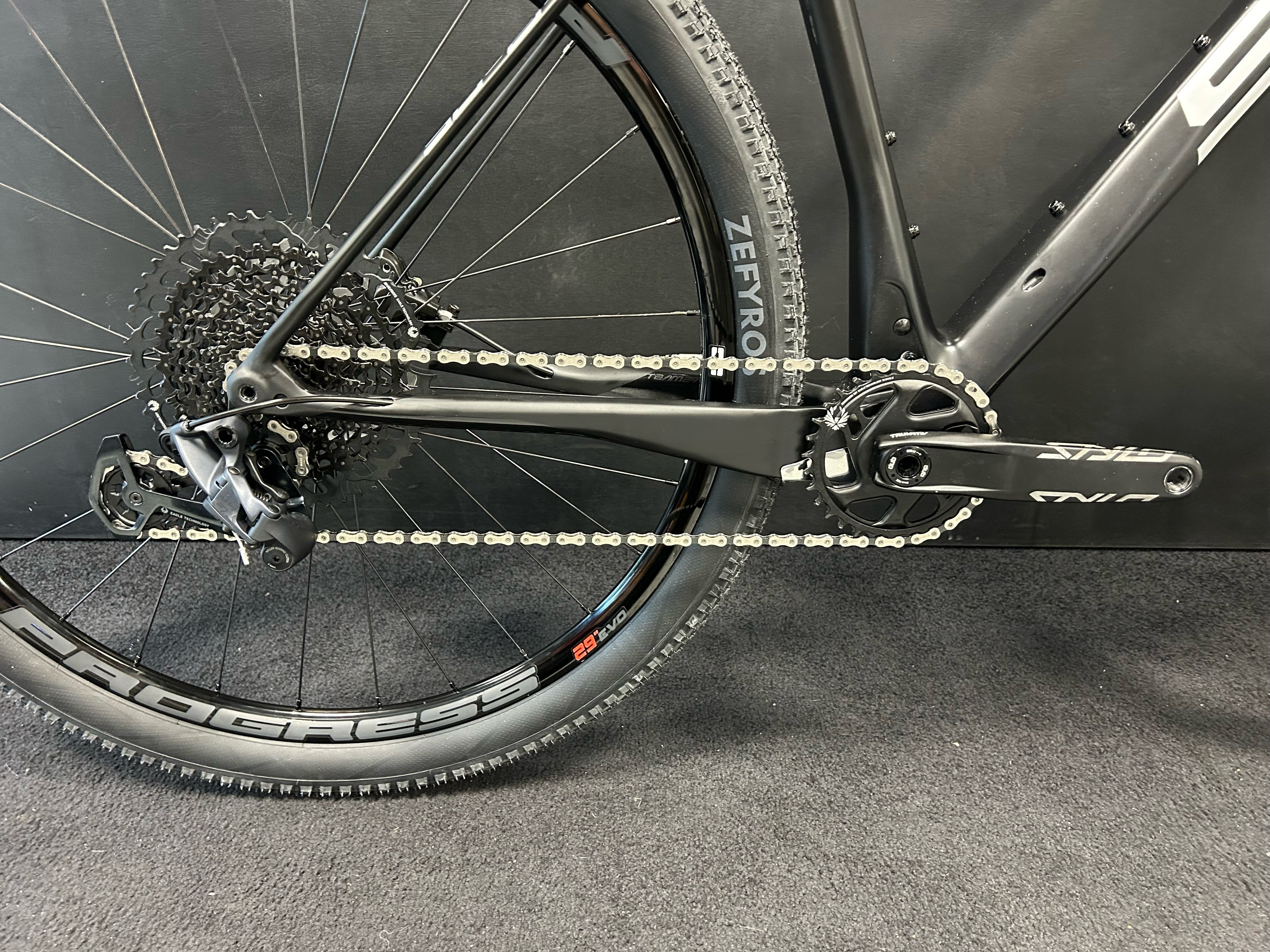 Ratas Superior Team 29 issue (L)