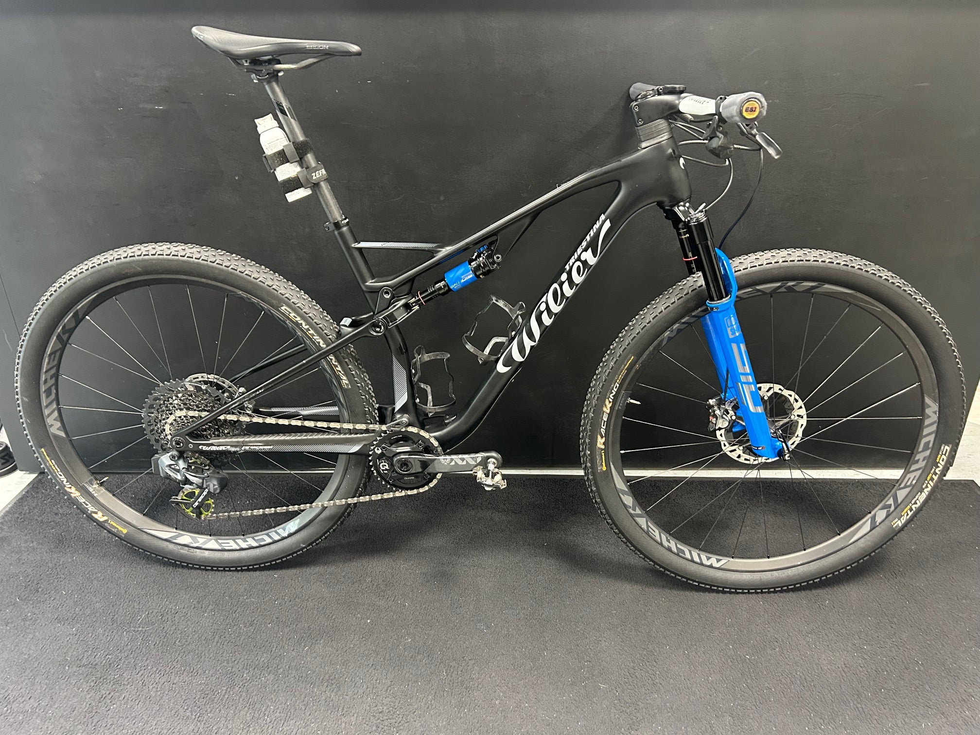 Ratas Wilier URTA SLR XX1 AXS (L)